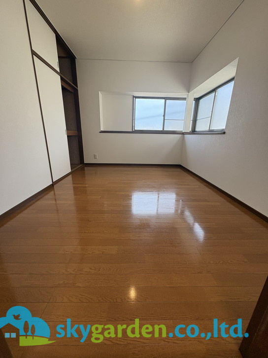 茅ヶ崎市高田　中古戸建　全１棟の子供部屋|子供部屋としても使い勝手の良いお部屋です