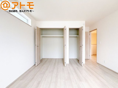 【収納】 | 藤枝市天王町1丁目　新築戸建　A号棟 | ハンガーパイプ付きのクローゼットは季節ものなどを収納することができて便利です♪