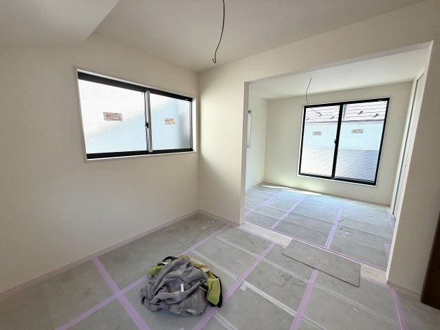 練馬区谷原1丁目　ZEH水準　大型省エネ邸宅の洋室