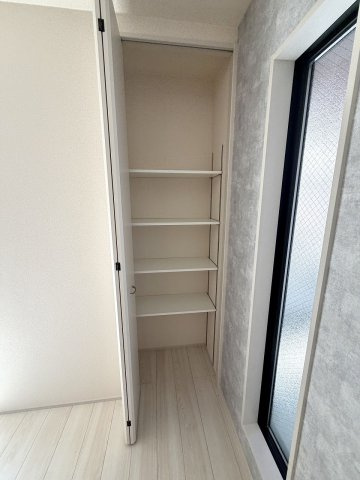 練馬区谷原1丁目　ZEH水準　大型省エネ邸宅の収納