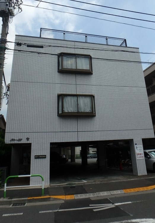 カーサ栄の外観
