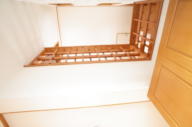 滑川町大字羽尾　中古戸建の内装|吹き抜け