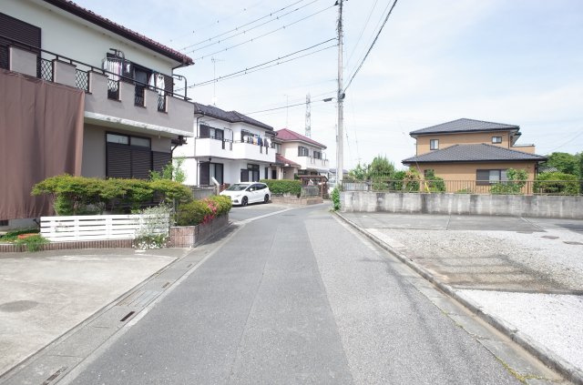 滑川町大字羽尾　中古戸建の周辺|南側約4ｍ道路に約8.6ｍ接道