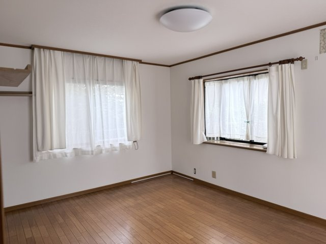 滑川町大字羽尾　中古戸建の洋室