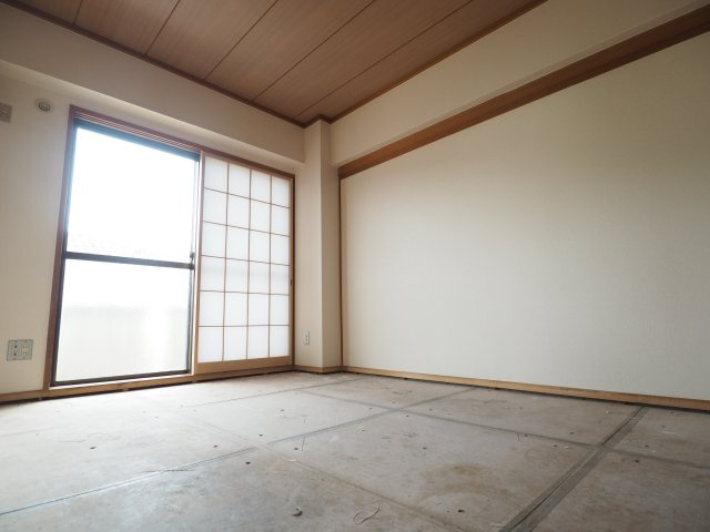 グリーンハイム菅田の和室