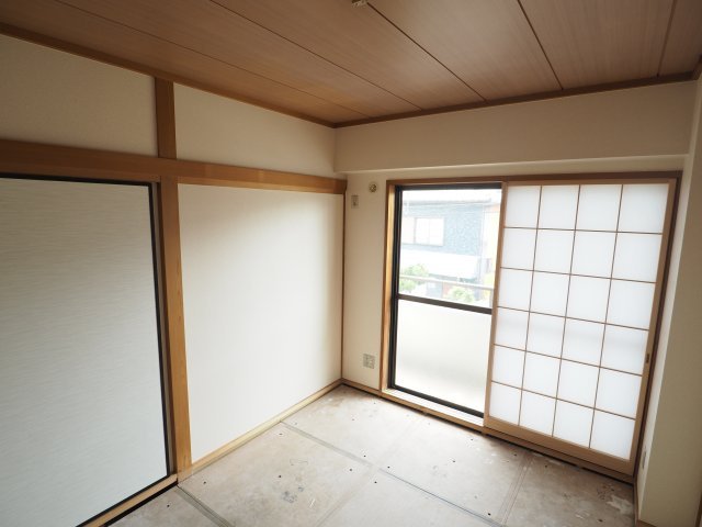 グリーンハイム菅田の和室