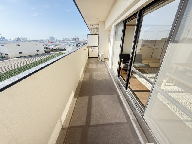 ブリティッシュ・ティンバー泉佐野のバルコニー