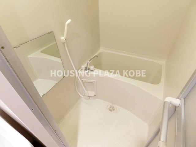 シャルマン須磨海浜公園の浴室|お風呂は清潔感のあるユニットバス