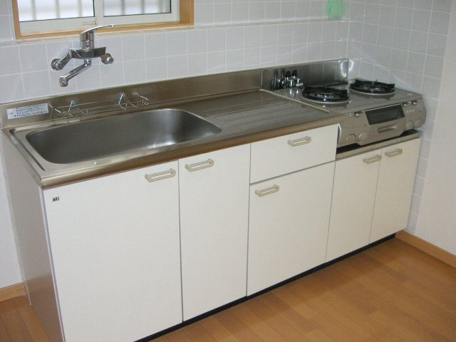 市川ガーデンヴィラＡのキッチン|2口コンロ設置可！