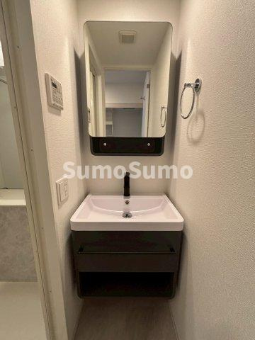 セレニテ難波グランデノールの洗面所