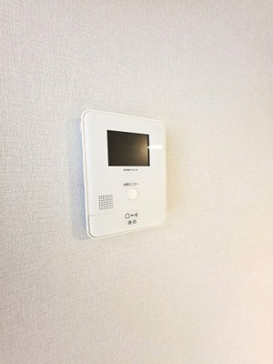【セキュリティ】 | エクレール　ヨコハマ | エクレール・ヨコハマ　　　宅内にて来訪者を確認できる安心のＴＶモニターホン付き♪　