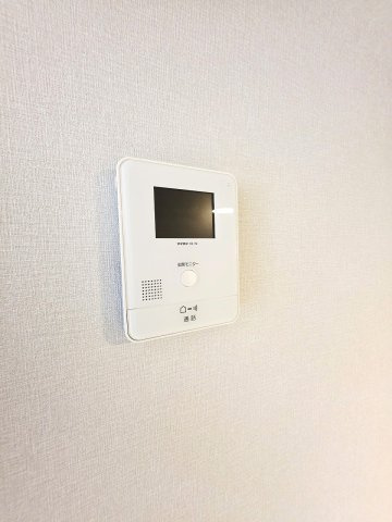 【セキュリティ】 | エクレール　ヨコハマ | エクレール・ヨコハマ　　　宅内にて来訪者を確認できる安心のＴＶモニターホン付き♪　