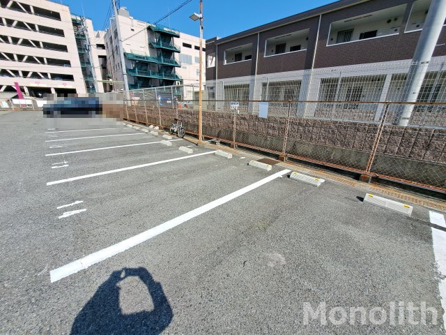 サラスバティ肥子の駐車場