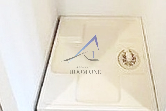 プレール・ドゥーク新宿御苑の設備|洗濯機置き場です。