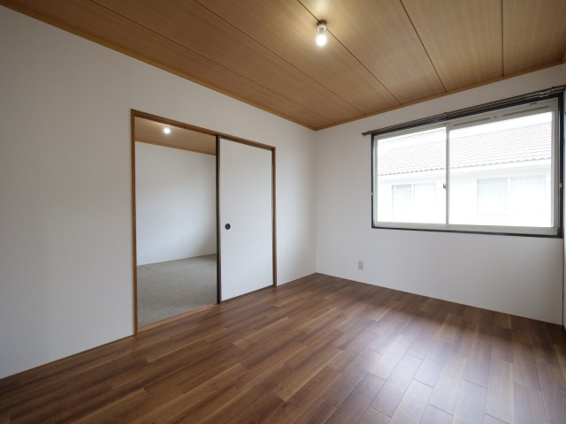 グランドールかたやまＡ棟の独立洗面台|※写真は別の部屋のものです。