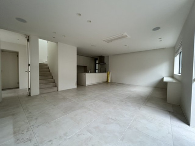 【居間・リビング】 | Luce Shonan～ルーチェショウナン～