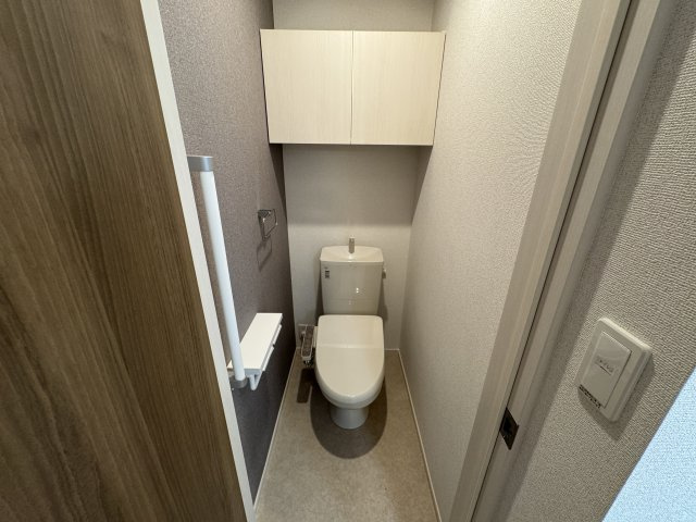 クレールAのトイレ|シャワー付き暖房便座