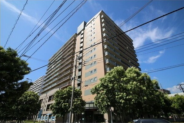 福岡市博多区美野島４丁目の賃貸マンションの居間・リビング