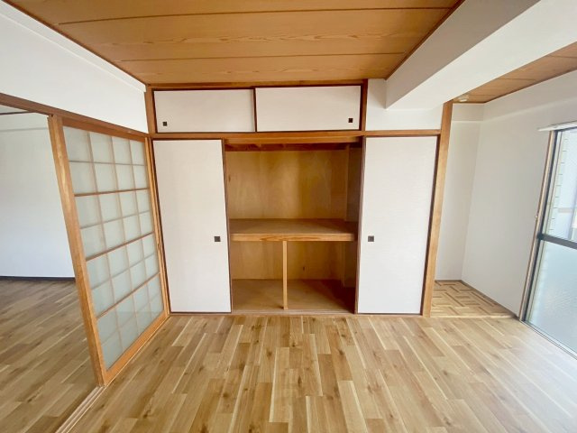 松本ビルの内装