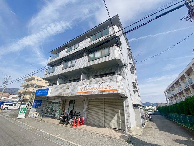 松本ビルの外観