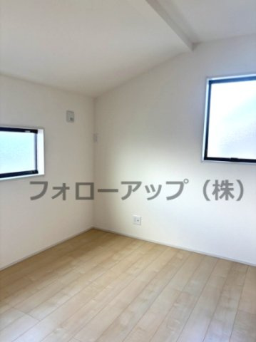 リーブルガーデン精華町菅井西ノ辻町の洋室|スタンダードな洋室です