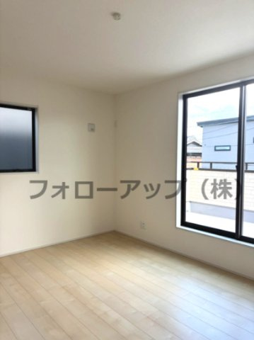 リーブルガーデン精華町菅井西ノ辻町の洋室|個人の部屋や寝室として使える洋室です