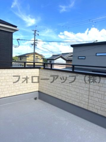 リーブルガーデン精華町菅井西ノ辻町のバルコニー|暖かな日差しのふりそそぐバルコニー