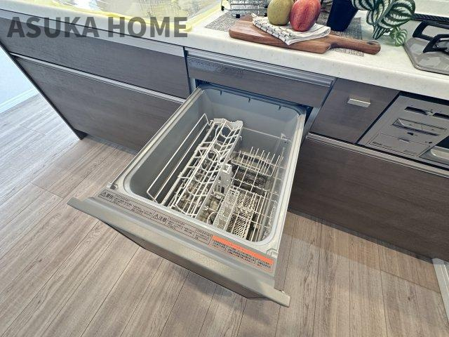  レックス横浜上大岡のキッチン|家事の時短にも役立つ食器洗浄乾燥機を標準装備♪