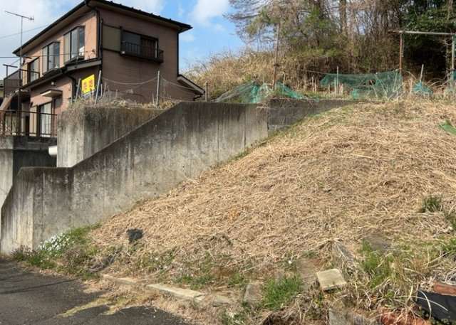 【外観】 | 販売されている全ての土地が、宅地用の土地であるとは限りません。都市計画法に基づき、基本的に住宅を建てることができるのは土地計画区であることに加え、市街化区域として定められている地域のみとなっています。