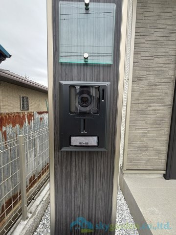 平塚市豊田宮下　全２棟B号棟の玄関