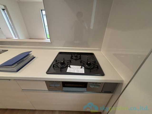 平塚市豊田宮下　全２棟B号棟のキッチン