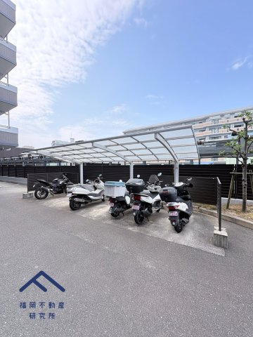 アンピール空港南の駐車場