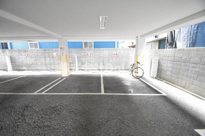 【駐車場】 | ラファミーユ