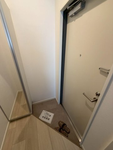ELEGANTE宝塚の玄関