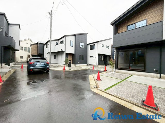 新築戸建　茅ヶ崎市松林1丁目の前面道路含む現地写真