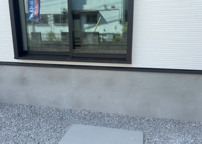 【構造・工法・仕様】 | 木造住宅とは土台、壁、柱など建築物の強度を支える構造体の材に木が使用されている構造を指します。構造体は建物の自重を支えるだけではなく風圧や水圧、積裁荷重などあらゆる衝撃に耐えるための基礎です。