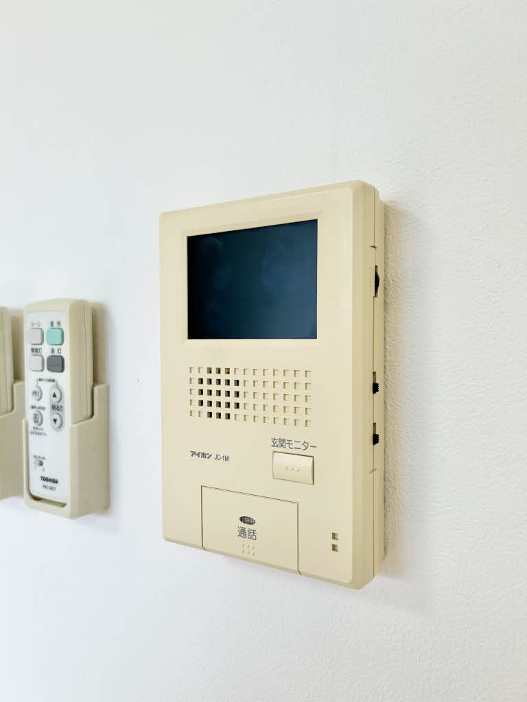 シャーメゾンHARUKAのセキュリティ|モニター付きインターホン