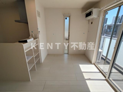 【居間・リビング】 | East AvenueB | ゆったり過ごせるリビングです