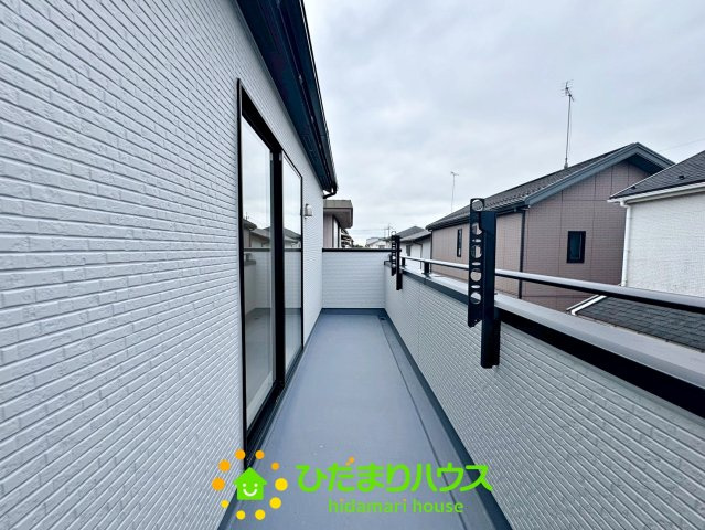 宮代町学園台1丁目　新築一戸建てのバルコニー|陽当たり良好のバルコニー！日当たりも良くお洗濯物も気持ちよく乾かせます♪
