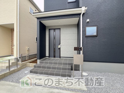 【エントランス】 | Livele Garden.S　第6下野小金井 | 雨の日のご帰宅も安心の玄関ポーチ♪