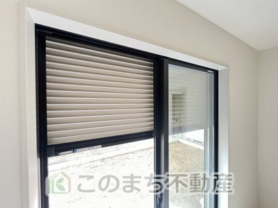 【設備】 | Livele Garden.S　第6下野小金井 | 掃き出し窓には安心のシャッター雨戸付き♪
