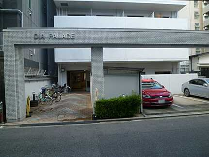 ダイアパレス堺町の駐車場