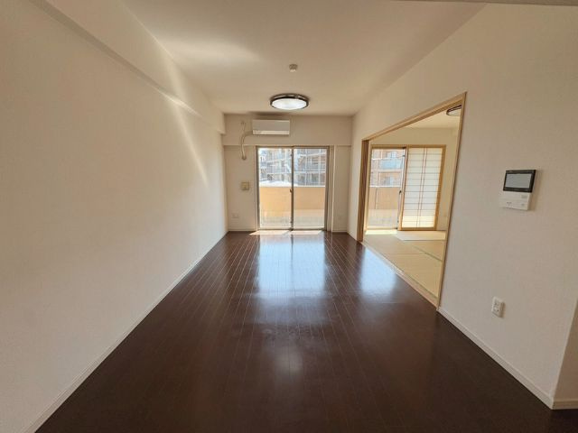 アンビシャス新八柱の居間・リビング