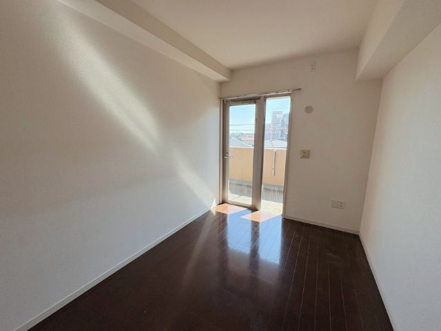 アンビシャス新八柱の洋室|6.0畳