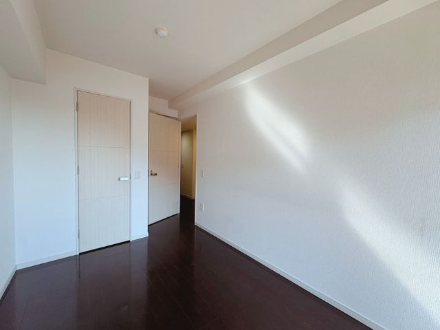 アンビシャス新八柱の洋室|6.0畳