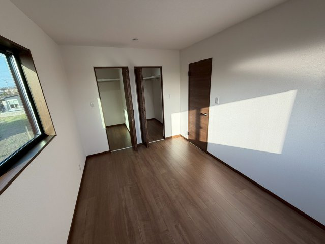 123タウンみやまの洋室