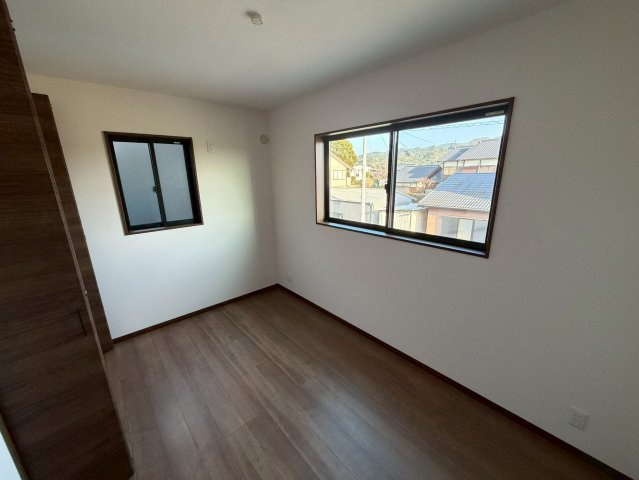 123タウンみやまの洋室