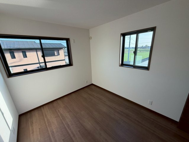 123タウンみやまの洋室