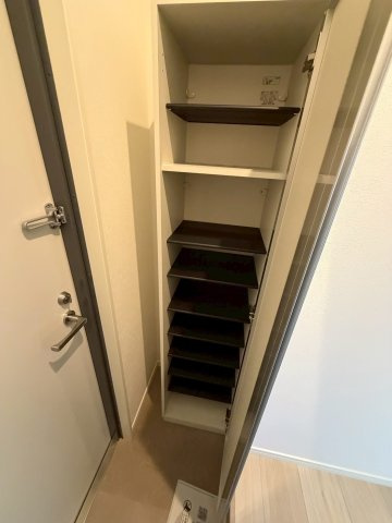 ELEGANTE宝塚の収納