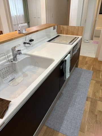 ６６７０５　岐阜市茜部新所中古戸建のキッチン